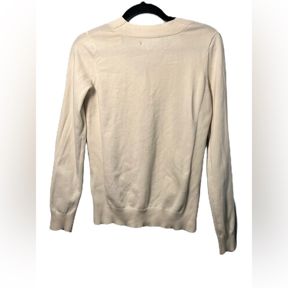 • Vineyard Vines White Sweater V-Neck - Picture 3 of 11